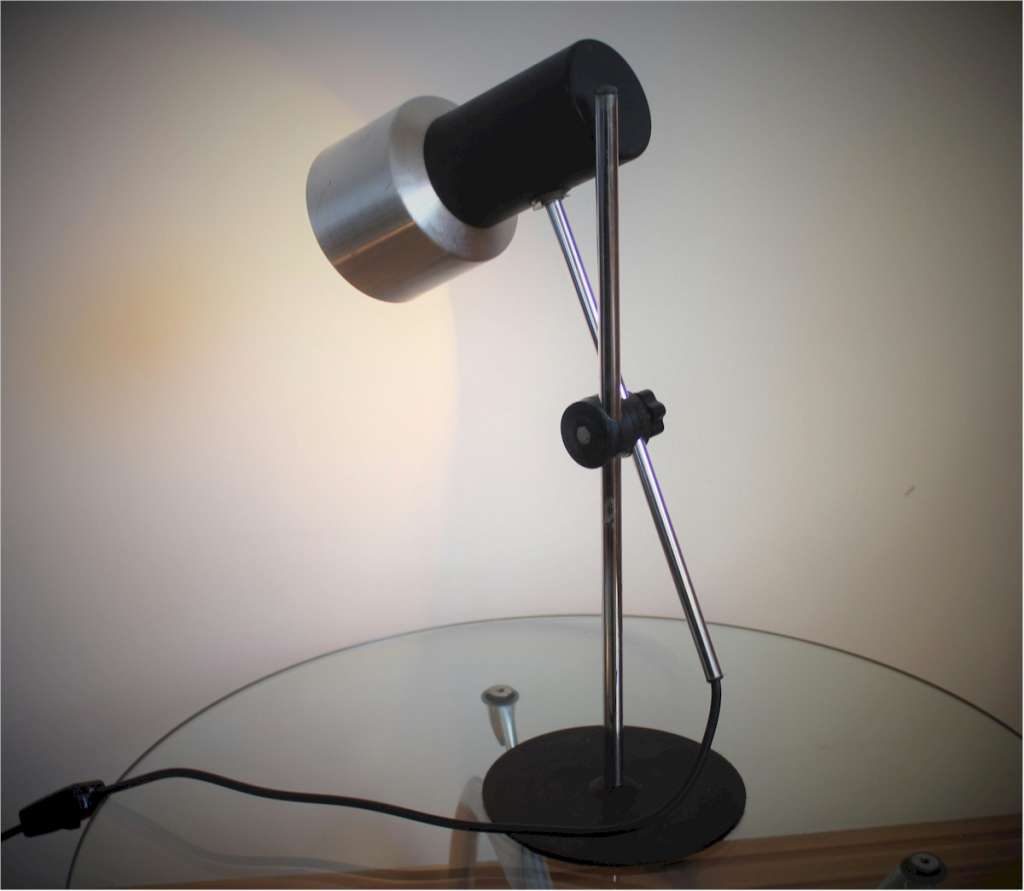 1960's stylish adjustable desk lamp
