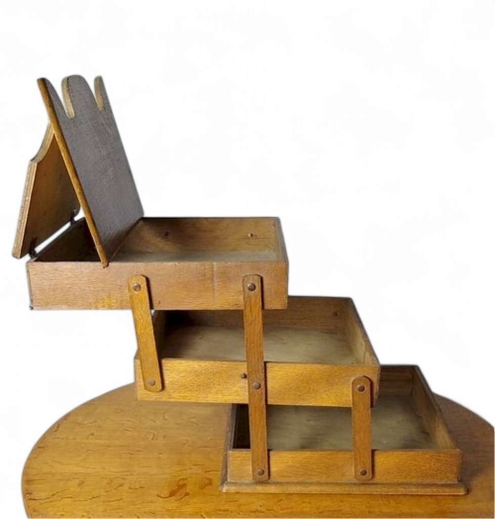 Expanding handkerchief cabinet ' Colorstand'