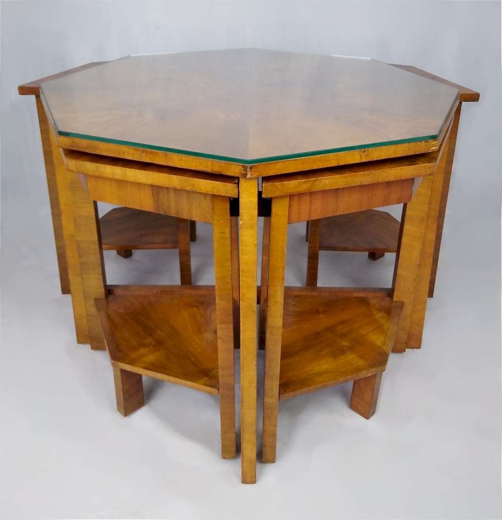 Jazzy art deco quintetto nest in figured walnut