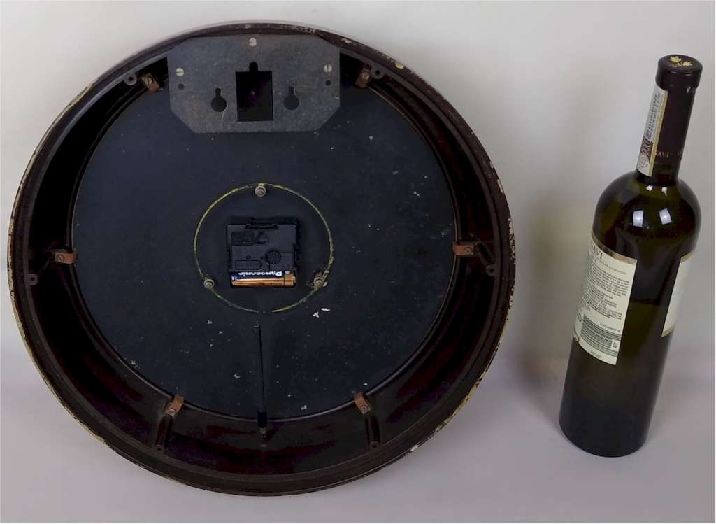 Large factory size Smiths bakelite clock