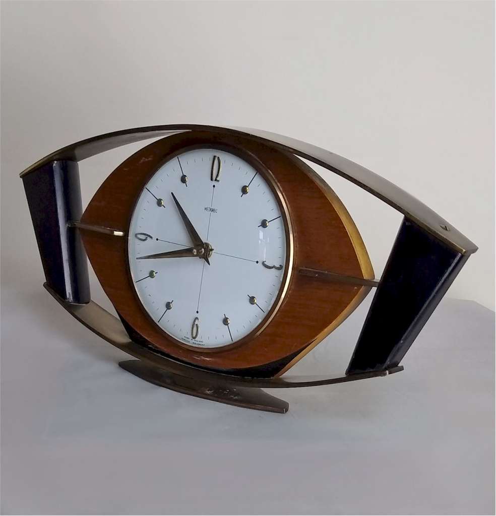Stylish Mid Century clock by Metamec