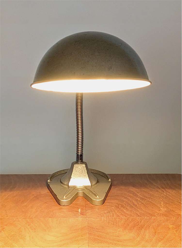 Art Deco swan neck bendy desk lamp