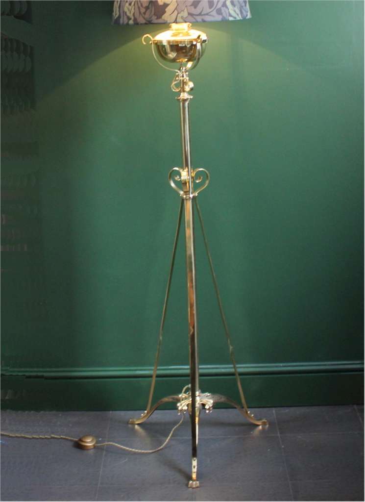 Victorian brass standard lamp in the manner of Hinks and Benson