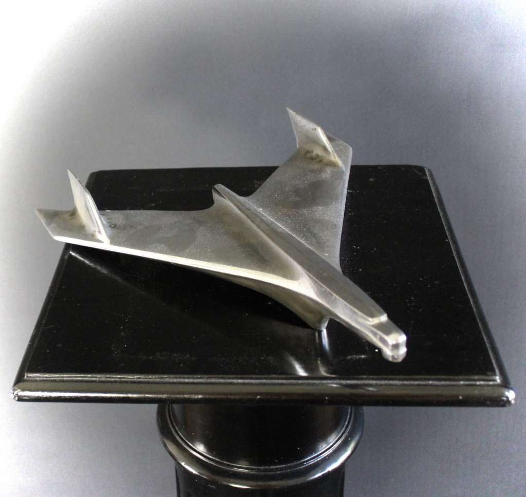 Chevrolet 'Jet Bird' chrome hood