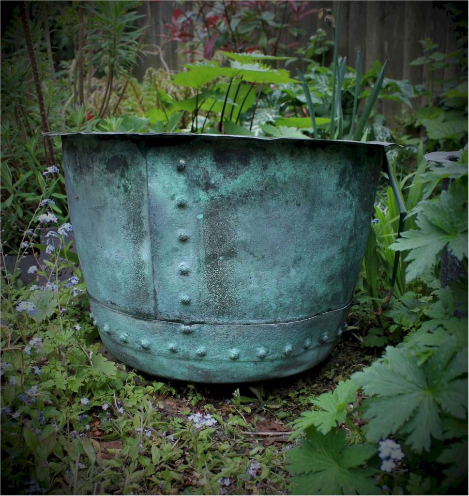 Antique garden copper copper planter