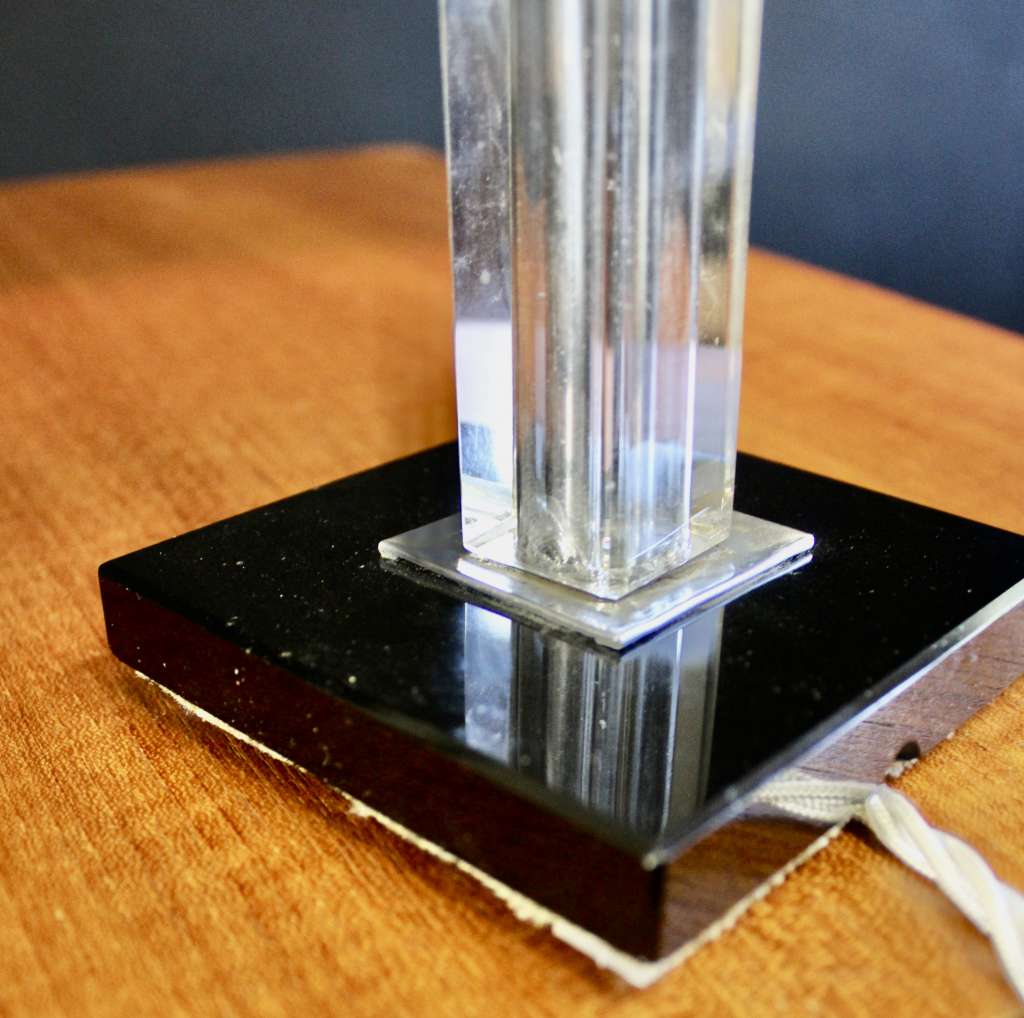 Deco table lamp with black glass base