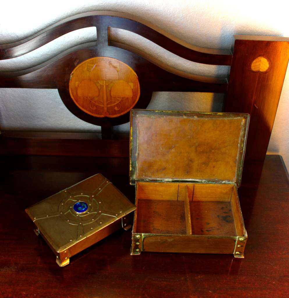 Arts and Crafts copper enamel roundel box