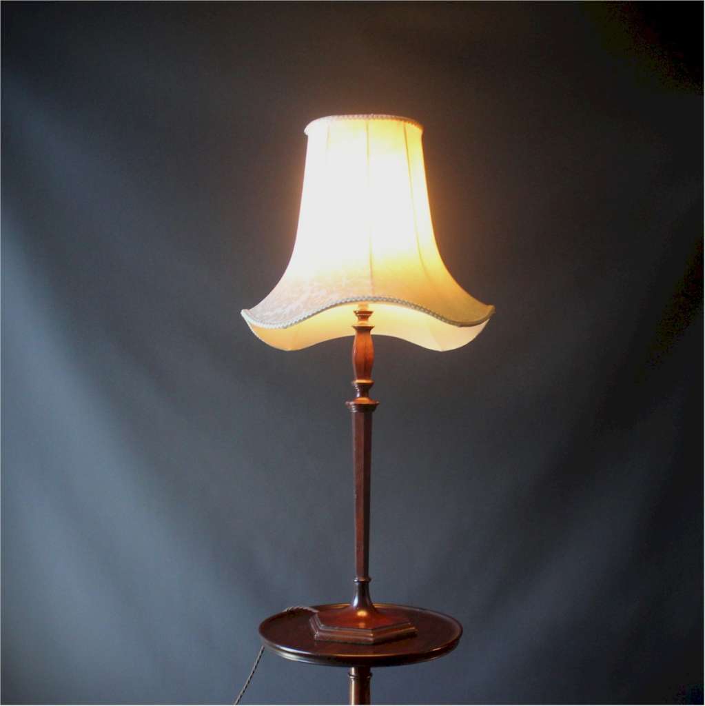 Tall Edwardian mahogany table lamp