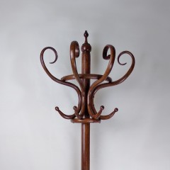 Half round bentwood hatstand in beech