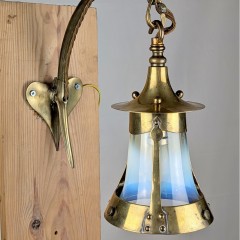 Arts and craft wall light vaseline shade